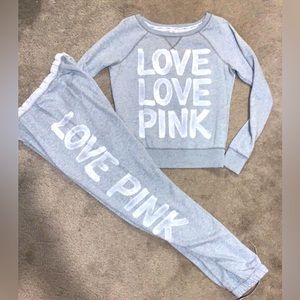 VS PINK SWEATSHIRT & PANTS